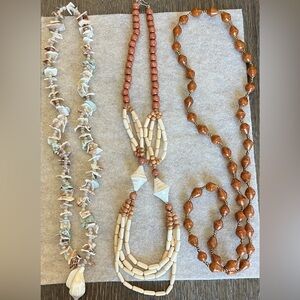 ♡3 Shell, Wood Beads, And Paper Beaded Necklaces♡
